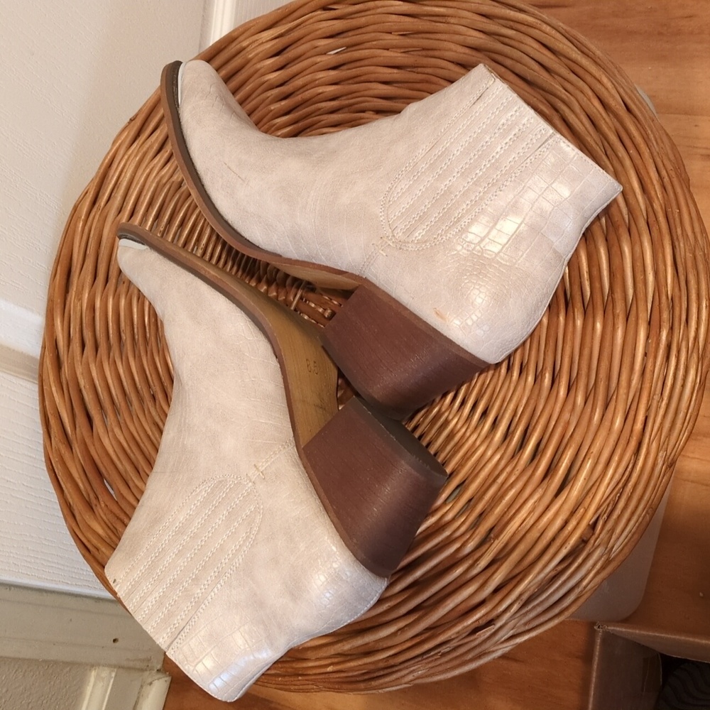 Arider Girl Peal White Cowgirl Booties 8.5 - Picture 6 of 10